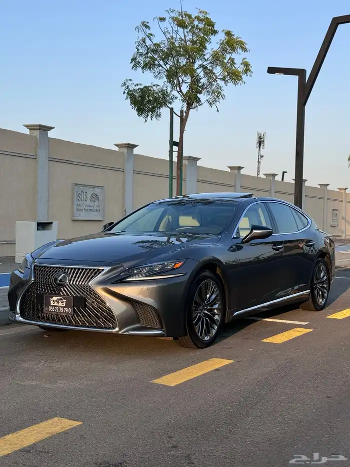 تم البيع لكسزس LS350 ممشى 55 ألف 7