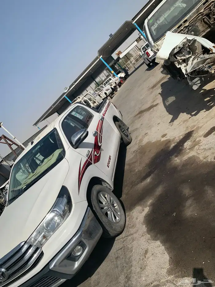 تشليح الشروق. لبيع غطع غيار السيارات مصدوم 24