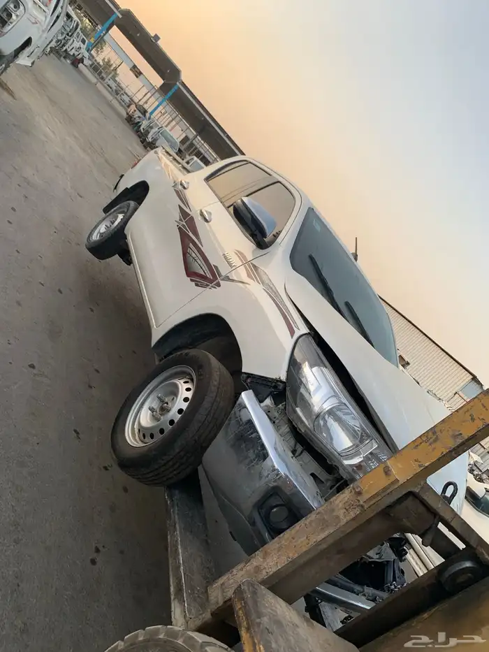 تشليح الشروق. لبيع غطع غيار السيارات مصدوم 10