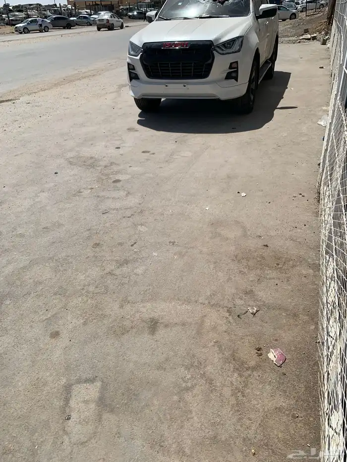 تشليح الشروق. لبيع غطع غيار السيارات مصدوم 3