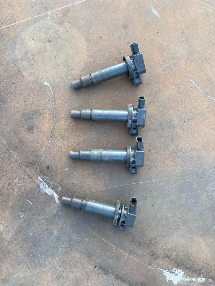 كويلات 4 للبيع اصلي تويوتا 0