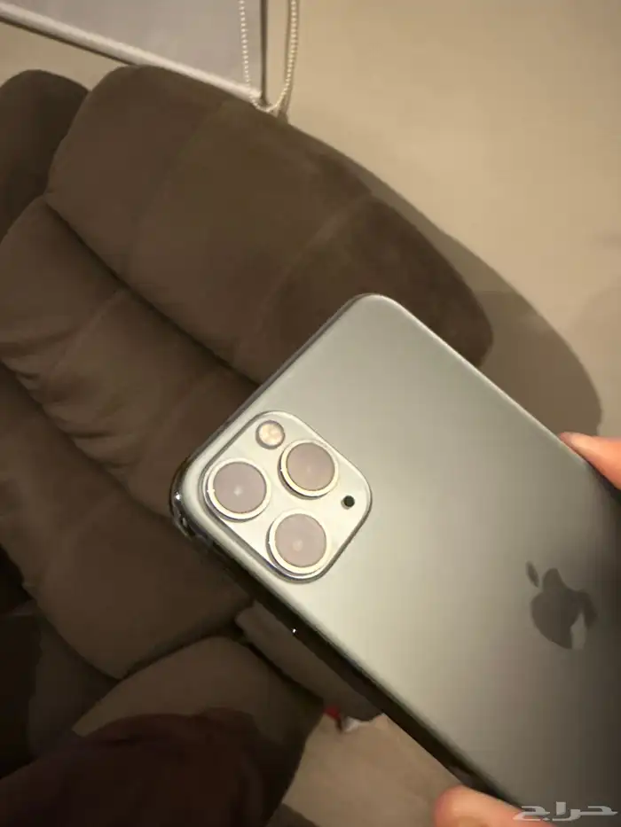 ايفون 11 برو ماكس 256 نظيف اخو الجديد 4