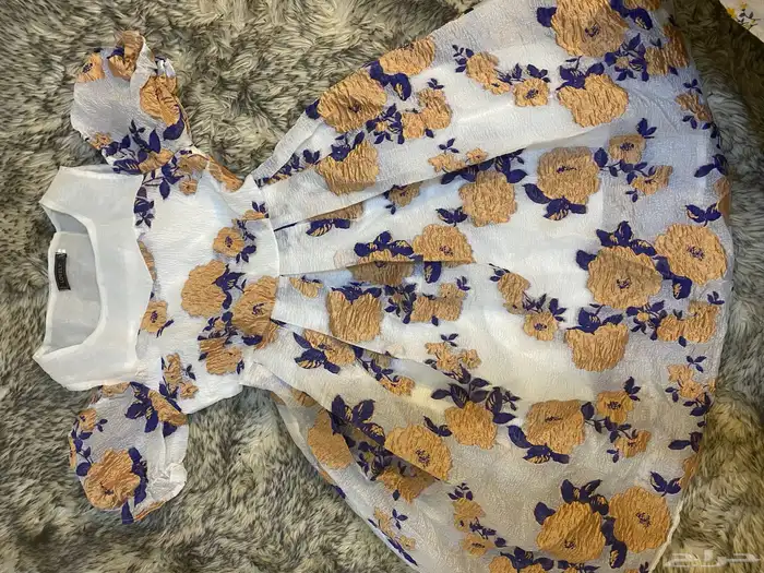 للبيع فساتين سهرة نسائي لارج و بناتي سمول جديد 8