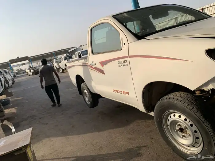 تشليح الشروق. لبيع غطع غيار السيارات مصدوم 13