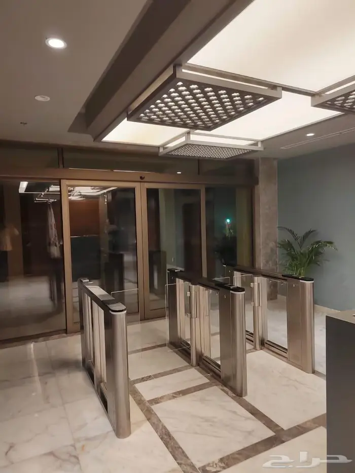 بوابة مرور أفراد 2