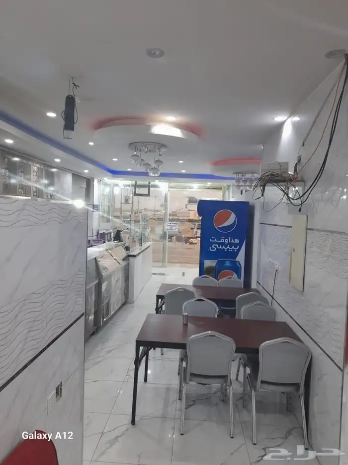 مطعم مكتمل شغال للبيع 9