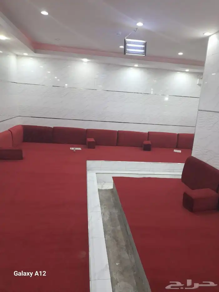 مطعم مكتمل شغال للبيع 3