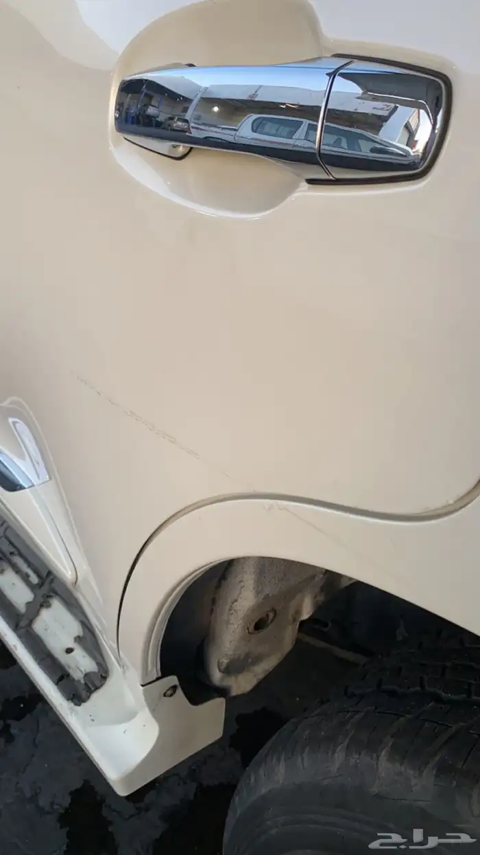 جيب تايوتا لاندكروزر 2015 فل كامل 4