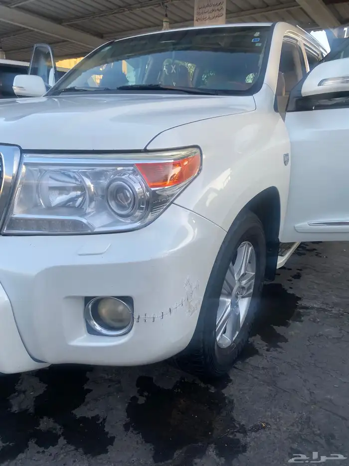 جيب تايوتا لاندكروزر 2015 فل كامل 10