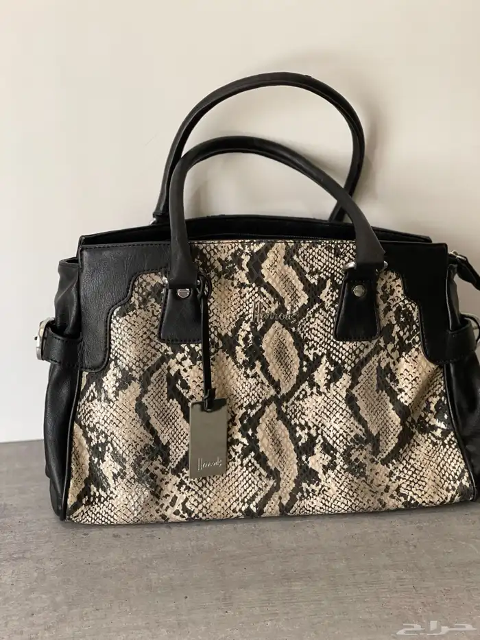 شنط ماركه اصليه جديده 8