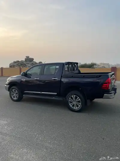 (تمم البيع)هايلوكس 2021 ديزل فل كامل مكينه 2400 8