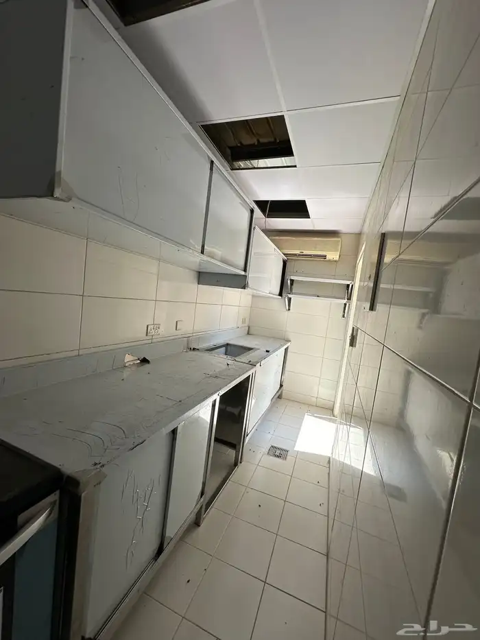 متخصصون في تفصيل  الاستانلس  ستيل 1