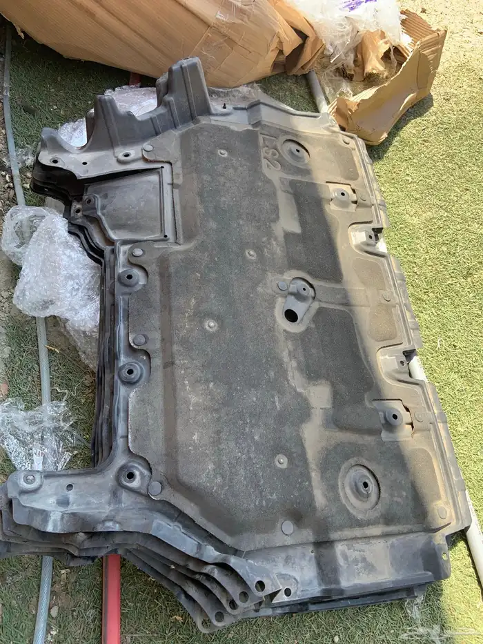 بطانة مكينة لكزس LS460 2007-2012 0