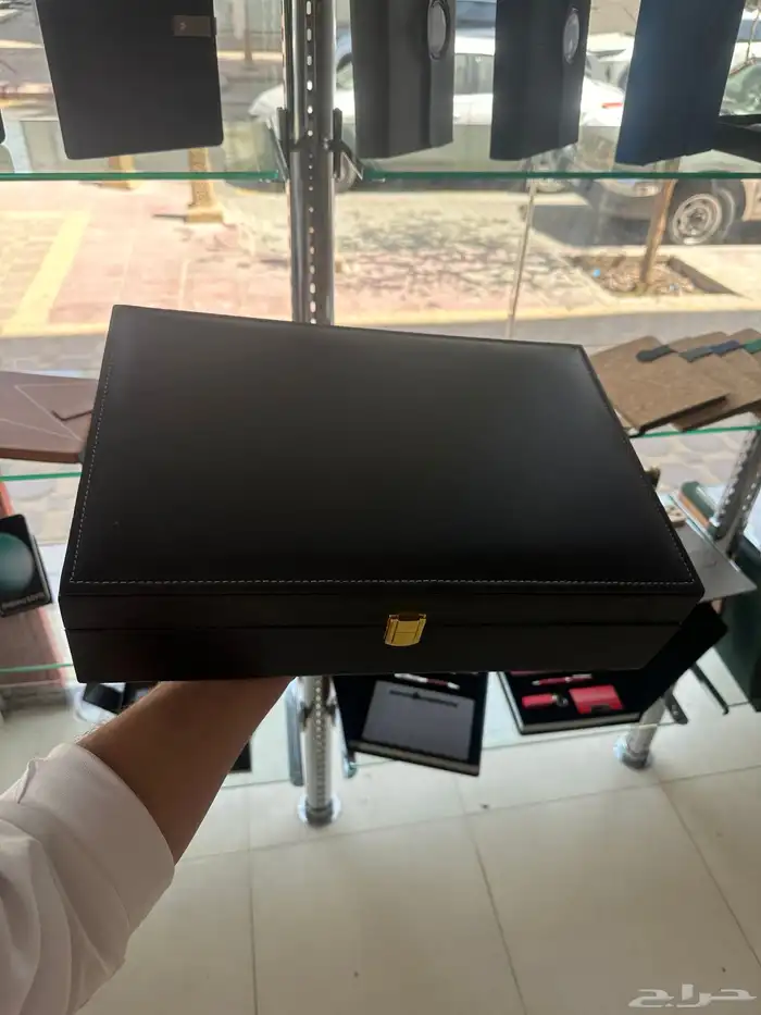 تنفيذ بكسات هدايا للشركات وتنفيذ مستلزمات المطبوعات 4