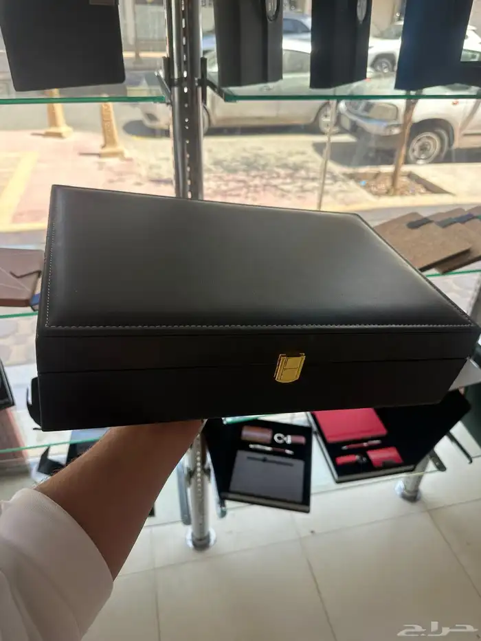 تنفيذ بكسات هدايا للشركات وتنفيذ مستلزمات المطبوعات 5