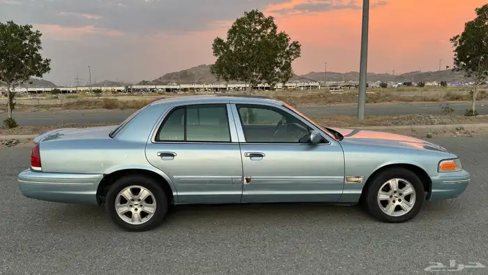 فورد فكتوريا 1999 للبيع 3