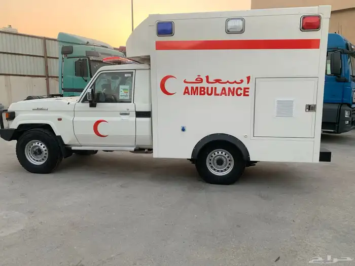 إسعاف للبيع  للإيجار  لاندكروزر دبل 3