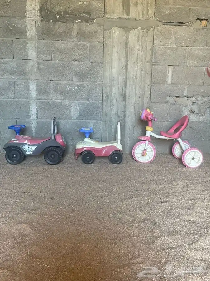 للبيع سيكل للأطفال أربع سيكل كلها 100 ريال 0