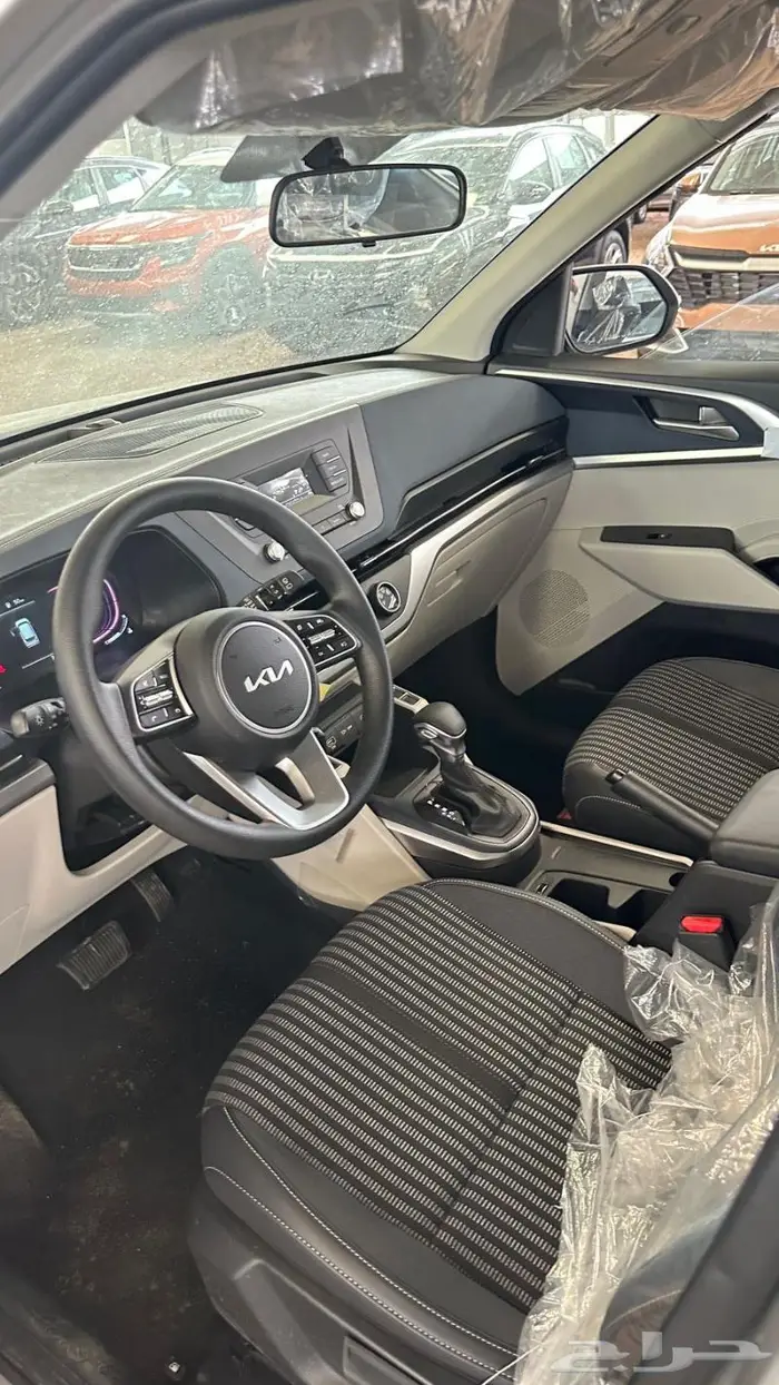كيا كارينز 2024 استاندر 5