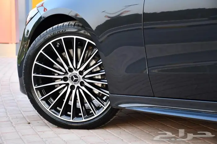 MERCEDES C200 PREMIUM PLUS AMG 2025 6