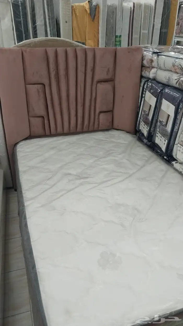 سرير خشب فندقي 4