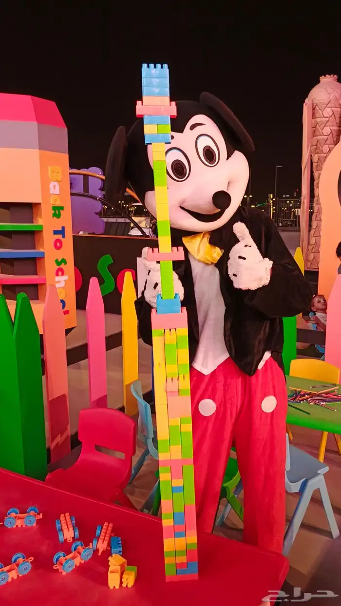 فرقه ترفيه مهرجين وشخصيات كرتونيه 6