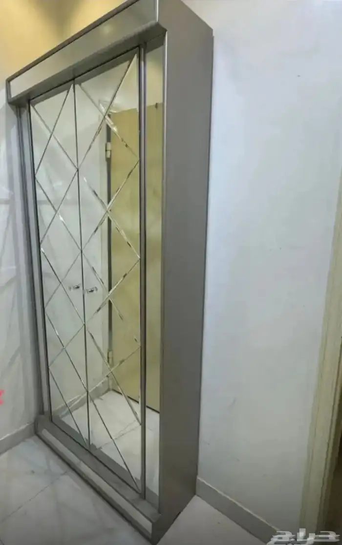 اثاث طاوله سفره وشاي ودولاب عبايات 5