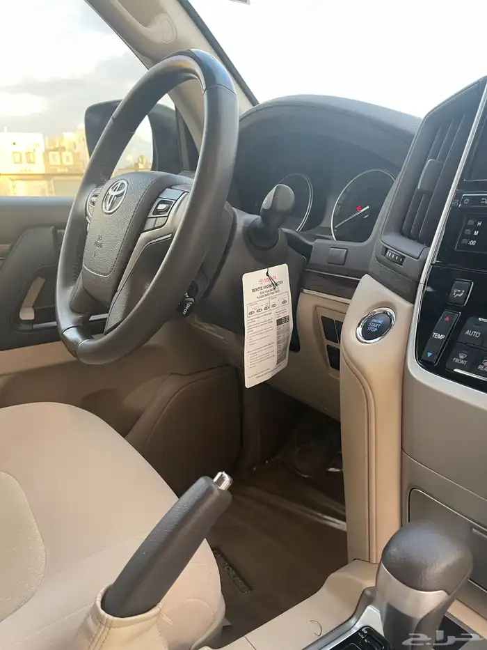 لاندكروزر 2019 تورنق بانزين تم البيع 7