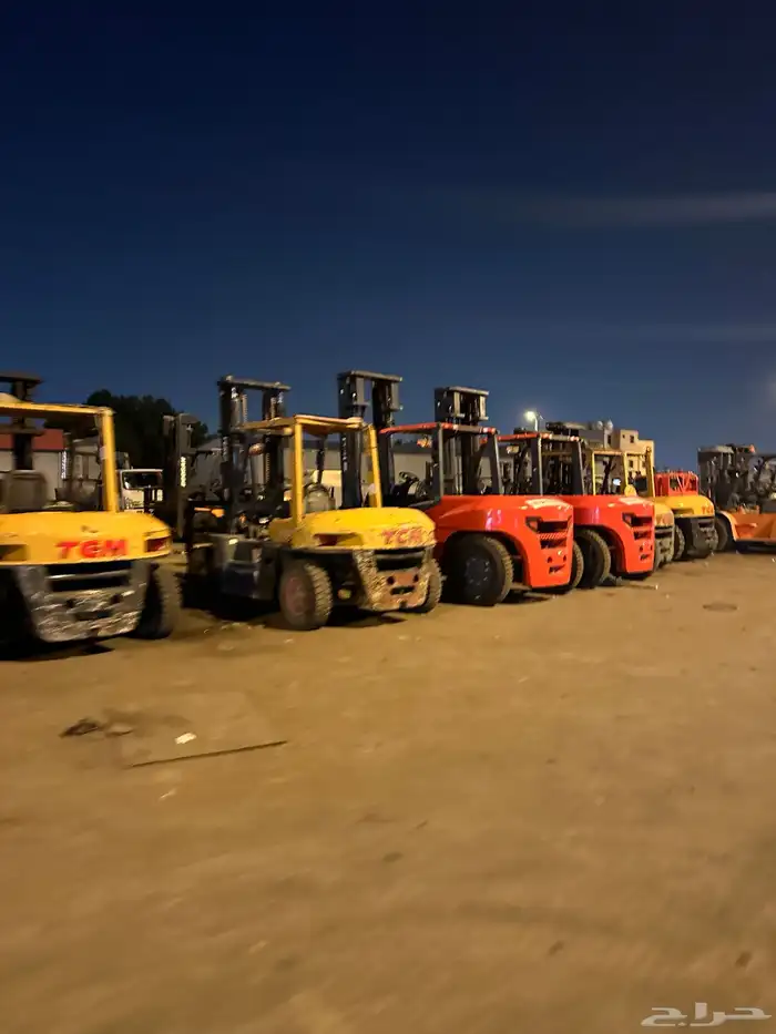 روافع رافعات شوكيه للإيجار شهري يومي سنوي بساىق وبدون ساىق 0