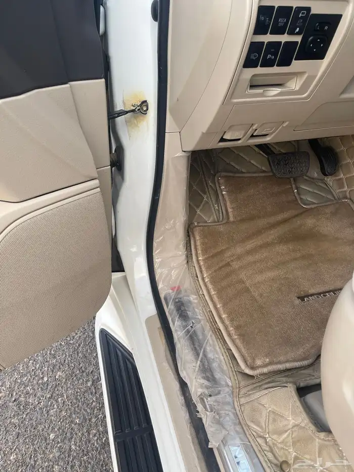 لاندكروزر 2019 تورنق بانزين تم البيع 15