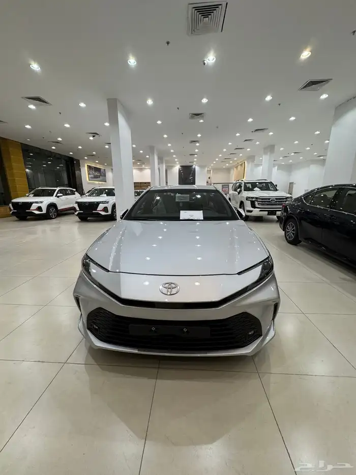 تويوتا كامري موديل 2025 ستاندر و نص فل اقل سعر بالسوق 0