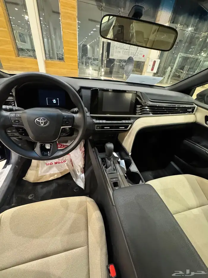 تويوتا كامري موديل 2025 ستاندر و نص فل اقل سعر بالسوق 8