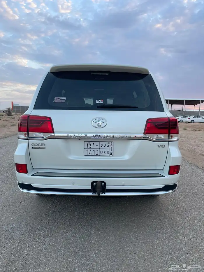 لاندكروزر 2019 تورنق بانزين تم البيع 6