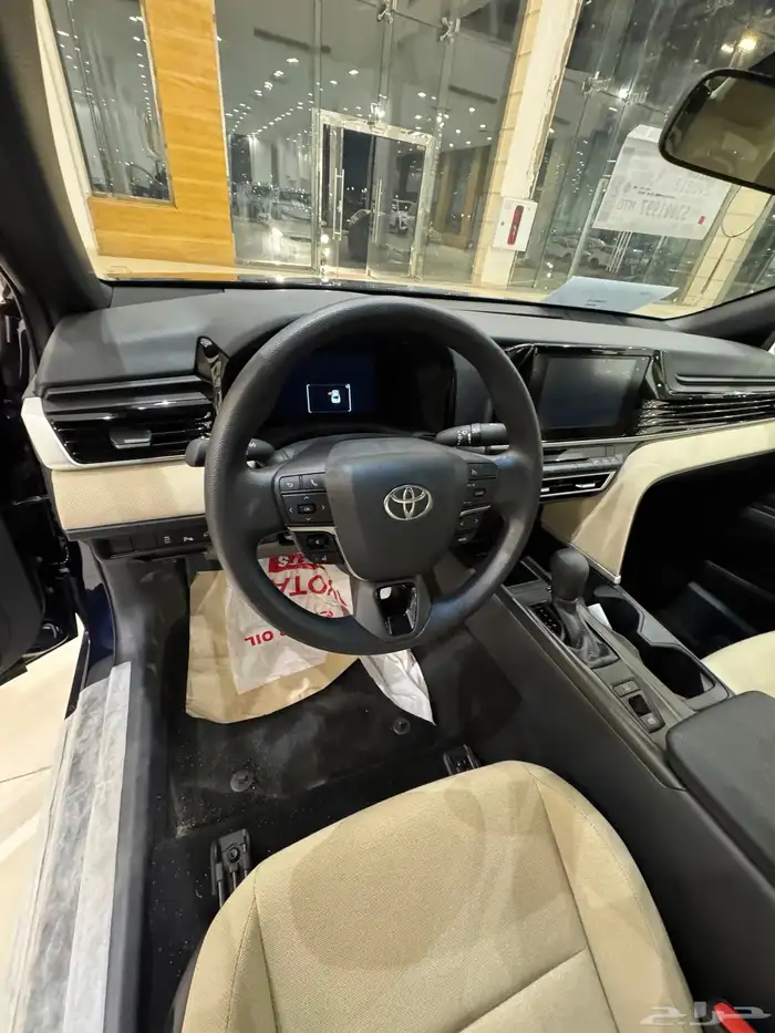 تويوتا كامري موديل 2025 ستاندر و نص فل اقل سعر بالسوق 7