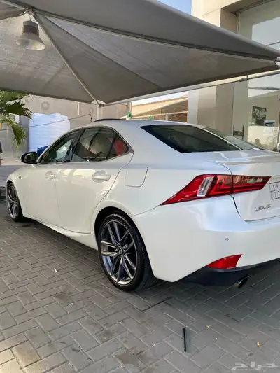 للبيع لكزس is350 23