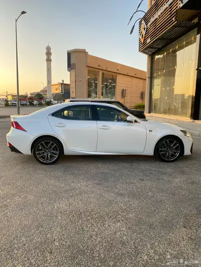للبيع لكزس is350 22