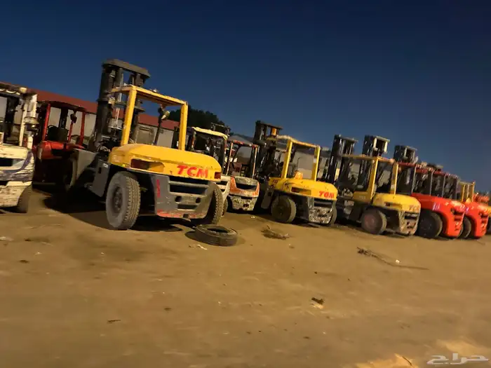 روافع رافعات شوكيه للإيجار شهري يومي سنوي بساىق وبدون ساىق 1