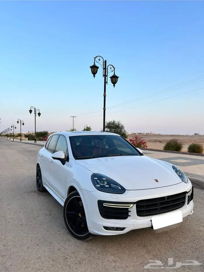 للبيع بورش كايين GTS موديل 2016 1