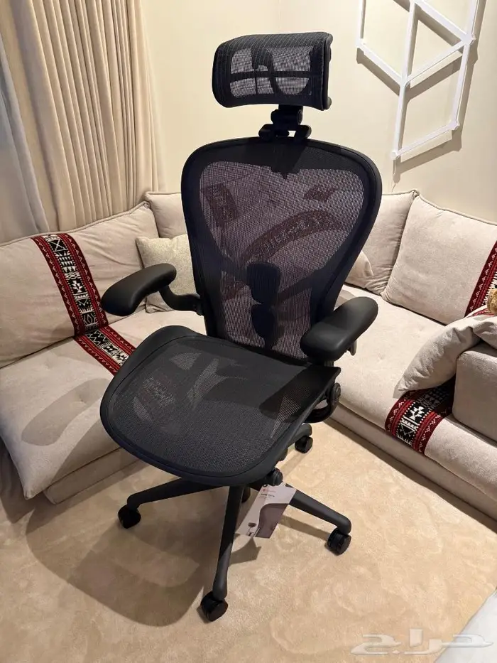 مسند راس كرسي هيرمان ميلر ايرون Herman Miller head rest 1
