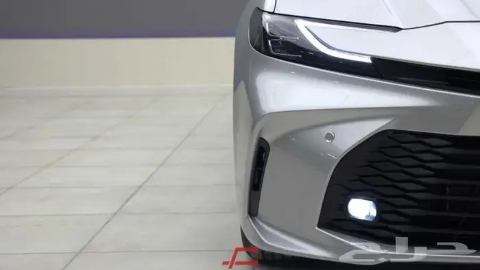 تويوتا كامري LE بنزين 2025 3