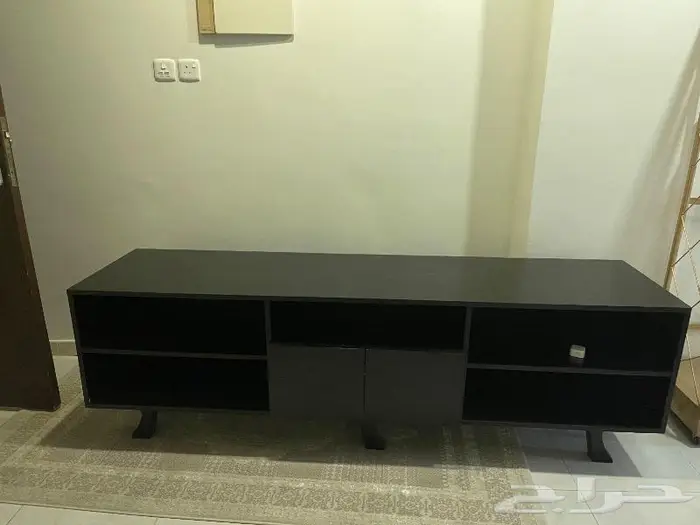 طاولة تلفزيون 1