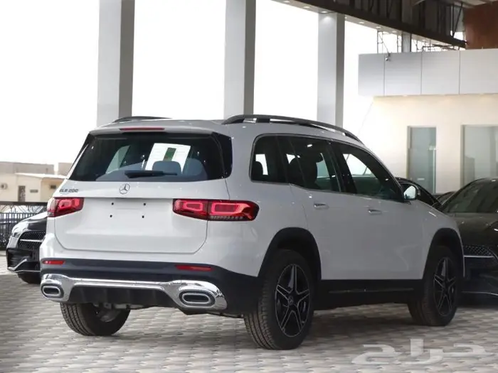 مرسيدس GLB200 AMG 2022 ابيض داخل اسود 4