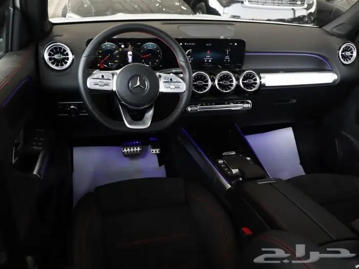 مرسيدس GLB200 AMG 2022 ابيض داخل اسود 7