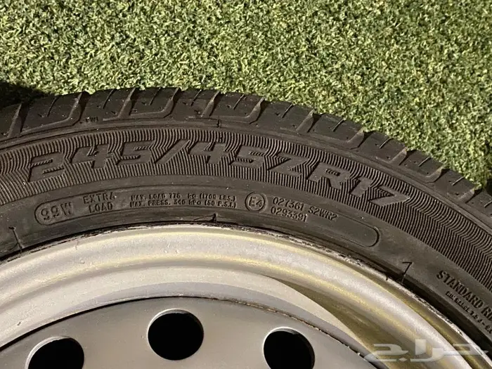 جنوط بكفراتها مقاس 17 12