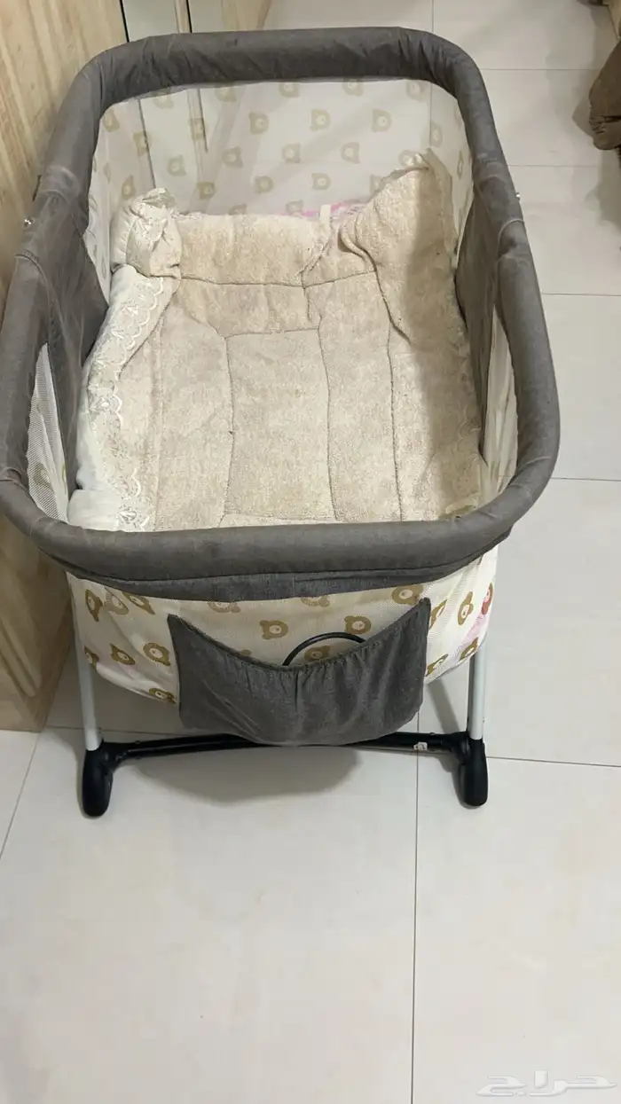 سرير اطفال ياخذ ال عمر 4سنوات استخدام نظيف 0
