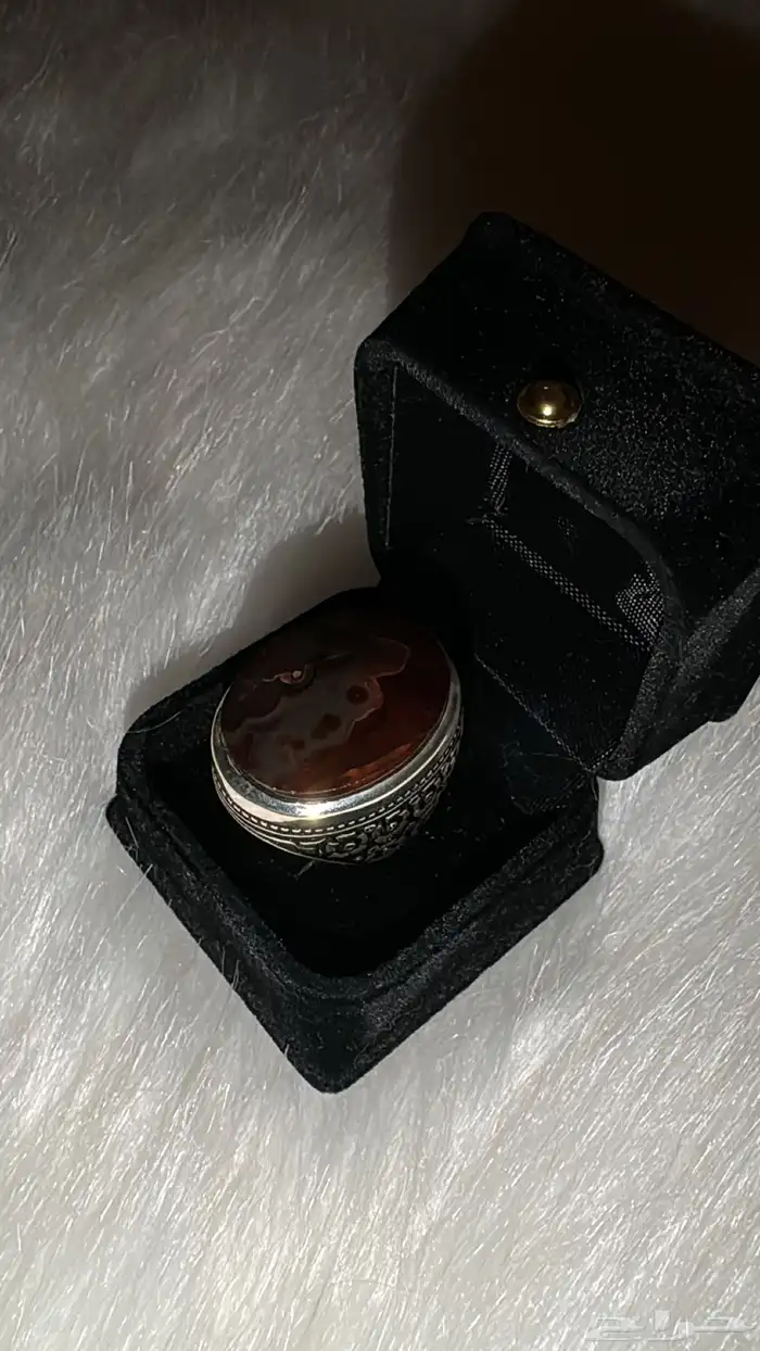 خاتم شفة يماني 1