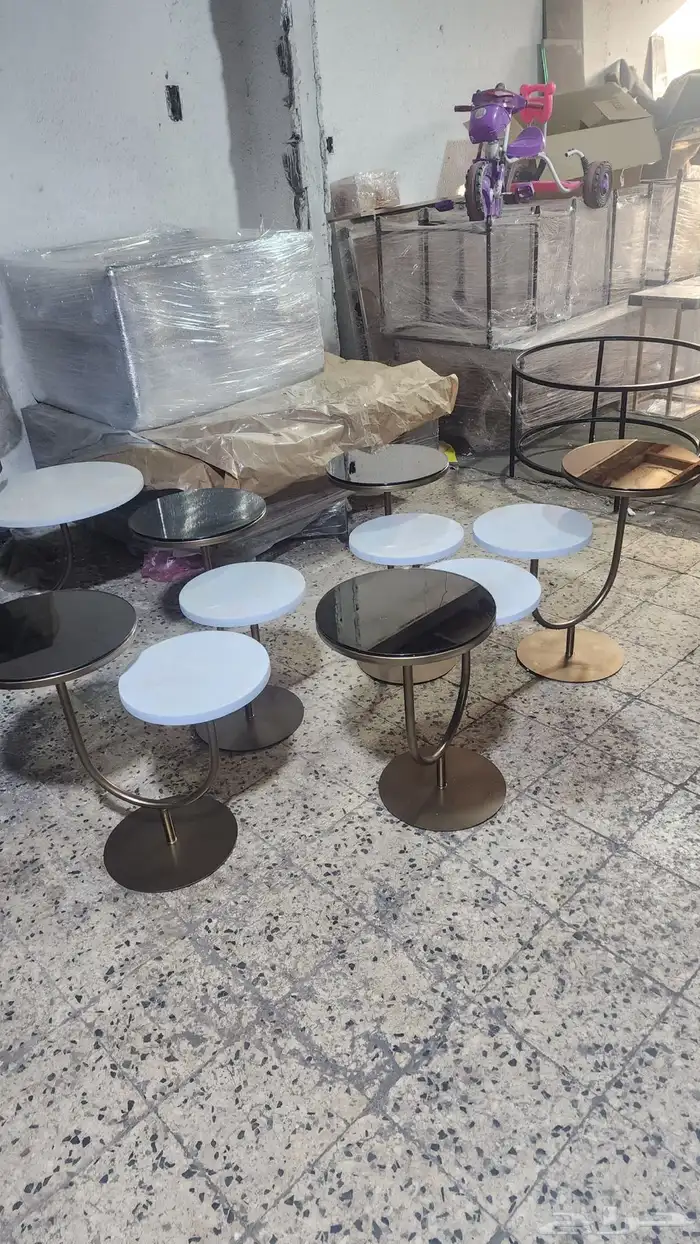 طاولات مجالس وعربيات تقديم وطاولات الخدمه وطقوم مباخر 0