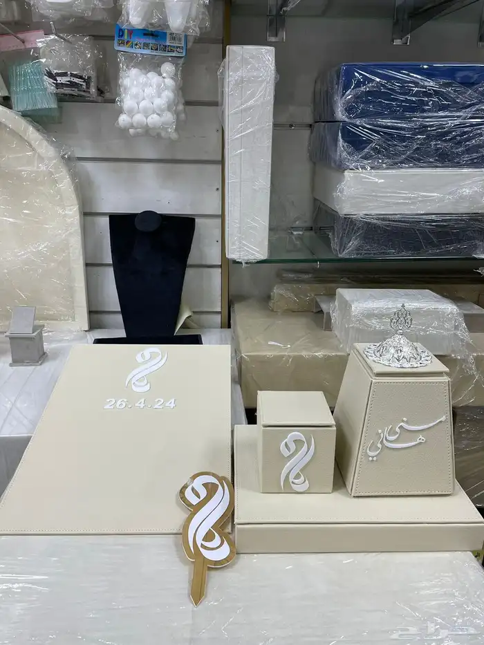 طاولات مجالس وعربيات تقديم وطاولات الخدمه وطقوم مباخر 13