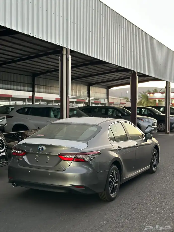 تويوتا كامري LE هايبرد 2024 كاش وتقسيط 5