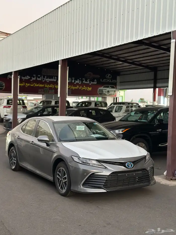 تويوتا كامري LE هايبرد 2024 كاش وتقسيط 3